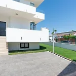 Townhouse 5 Minutes From The بيت للعطل *