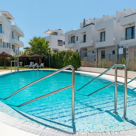 Townhouse 5 Minutes From The Holiday home Fuengirola
