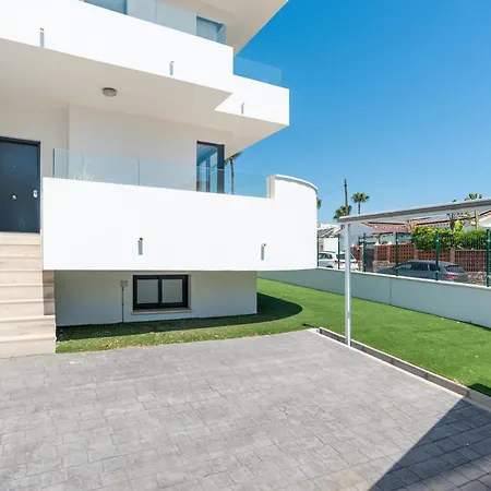 Townhouse 5 Minutes From The Fuengirola