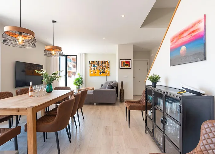 Townhouse 5 Minutes From The * Fuengirola