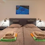 Ferienhaus Townhouse 5 Minutes From The