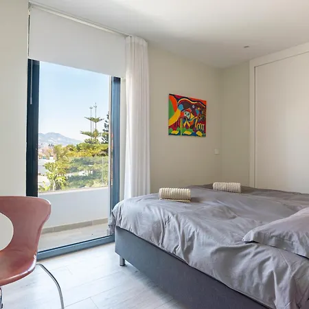 Townhouse 5 Minutes From The 度假居 丰希罗拉