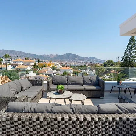 Townhouse 5 Minutes From The Casa vacanze Fuengirola