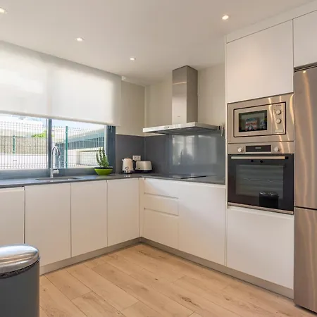 Townhouse 5 Minutes From The