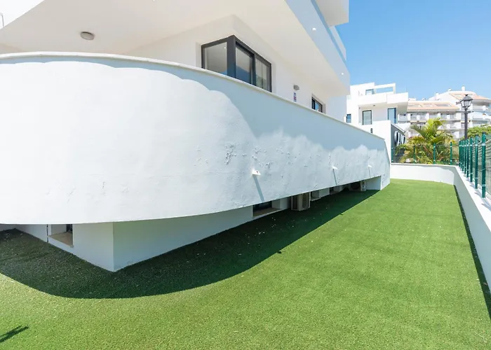 Townhouse 5 Minutes From The * Fuengirola