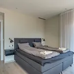 Townhouse 5 Minutes From The 度假居 丰希罗拉