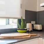 Townhouse 5 Minutes From The 度假居 *