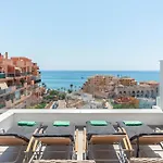 Townhouse 5 Minutes From The 度假居