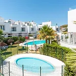 度假居 Townhouse 5 Minutes From The *